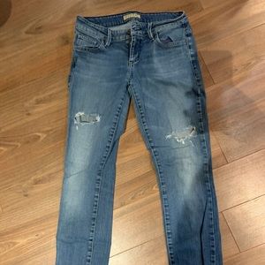 Guess jeans. Size 27. Low rise.